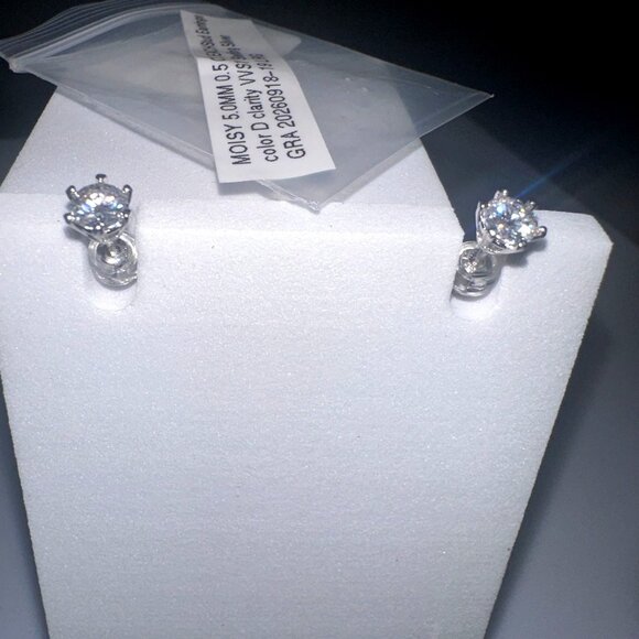 Fashion Jewelry Jewelry - Moissanite Stud Earrings 0.5 Carat Sterling Silver